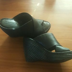 Born Wedges Size 7